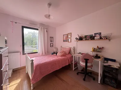 Chambre avec placard RER A Helix Saint germain en Laye 