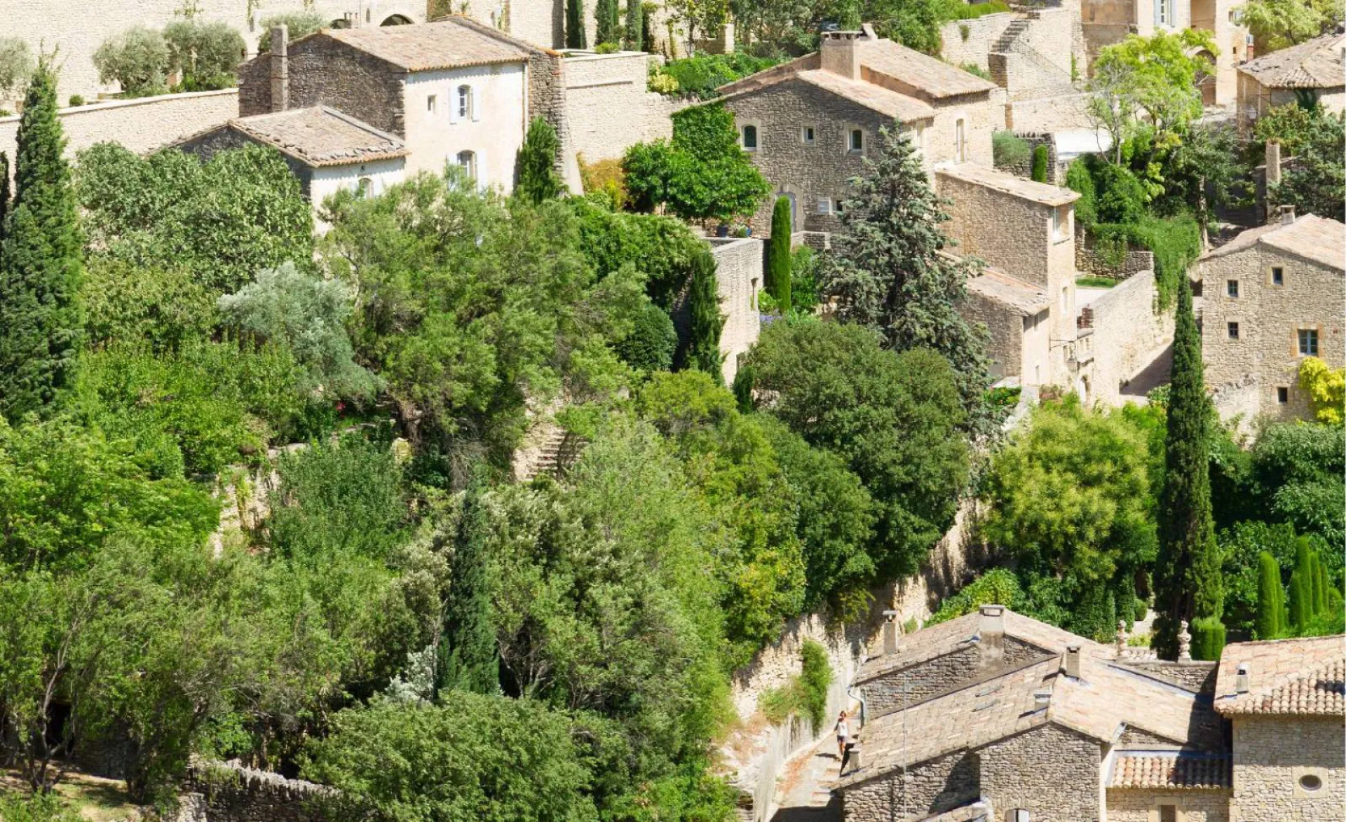 Amenagement de talus raide à Gordes