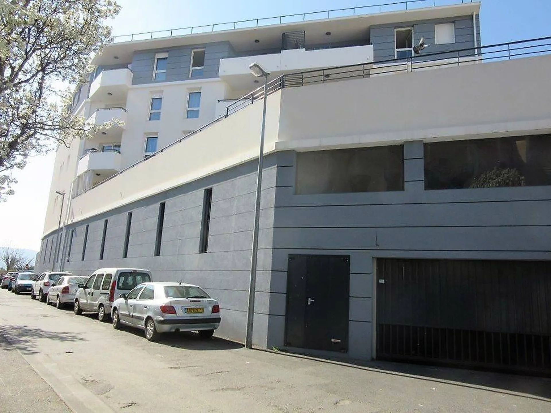 achat local commercial aubagne