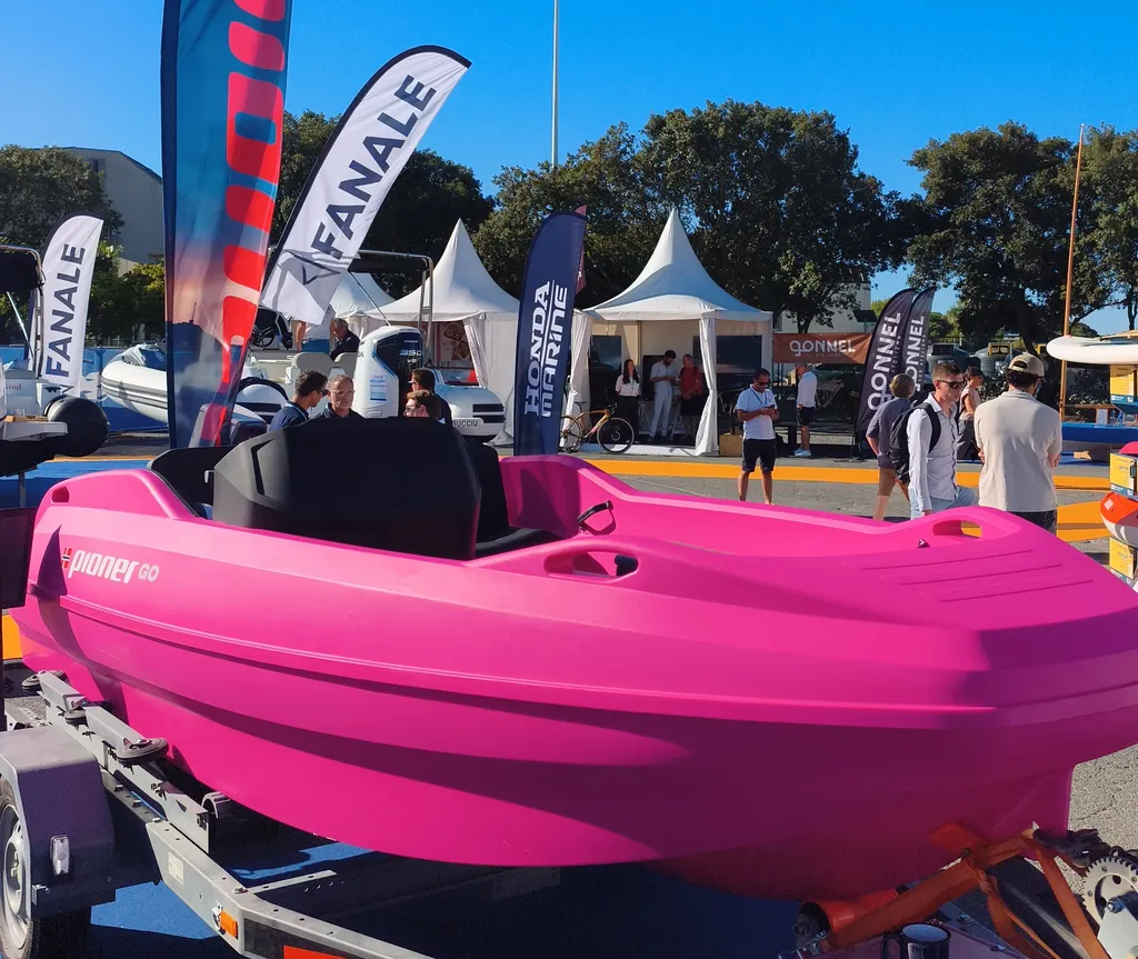 Pioner : bateaux robustes et transportables pour la mer, lac et rivieres en France