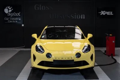 Protection céramique pour une Alpine A110 livrée dans le centre Alpine de Rennes en Ille-et-Vilaine