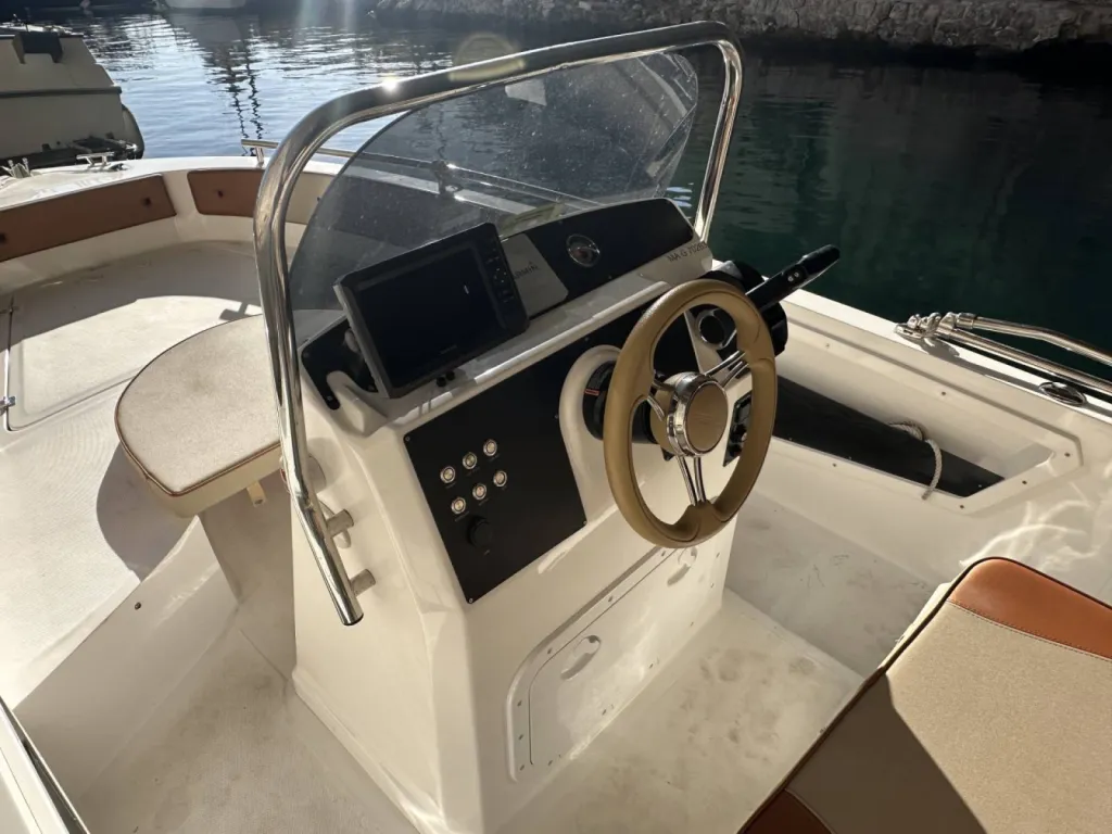 ORIZZONTI SYROS 190 – Bateau open polyvalent disponible en occasion à Six-Fours-les-Plages