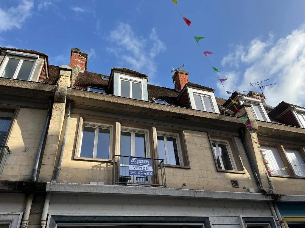 Idéal investisseur ! Appartement loué en centre ville de Caudebec en Caux - Excellent état !