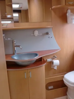 SALLE DE BAIN CAMPING CAR