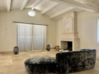 Réaliser un aménagement intérieur en pierre naturelle haut de gamme pour votre maison proche d’Alès dans le Gard