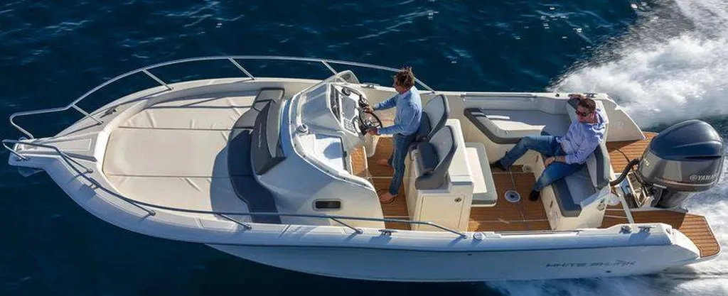 Location bateau à moteur à Bandol