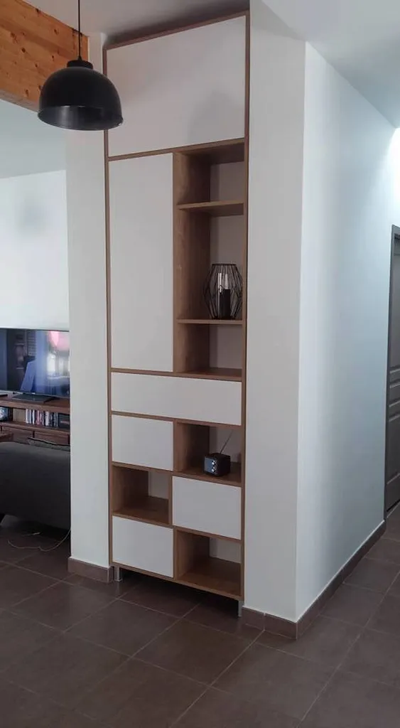 Optimisation d’espace avec placard d’entrée avec niche et rangement sur mesure à Aubagne