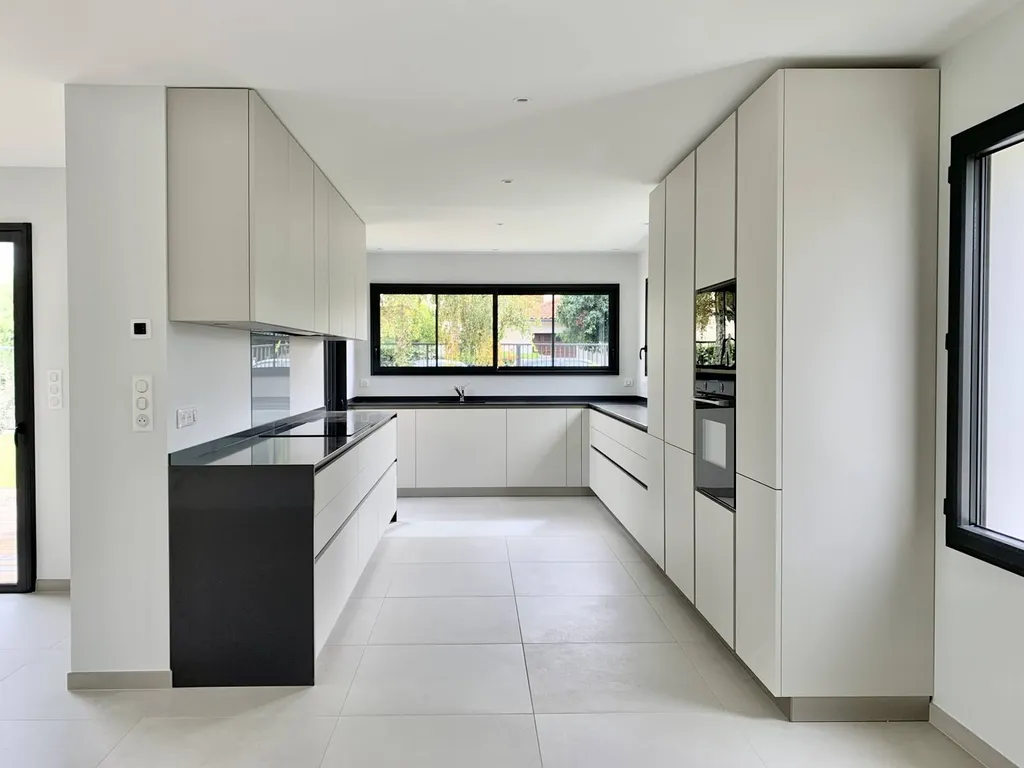 Maison d’Architecte de 180m2 avec Jardin Paysagé à Bordeaux Caudéran Golf Bordelais