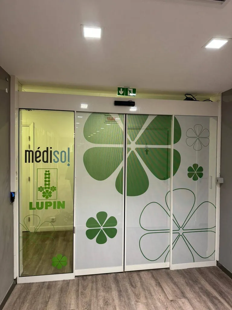 vitrophanie-paris-la-defense-tdc-signaletique