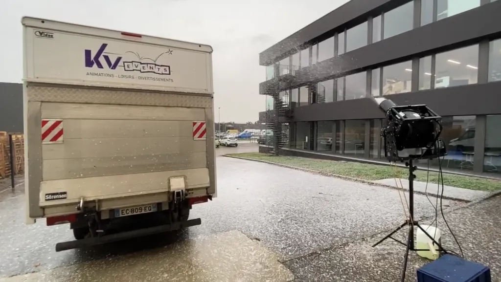 TEST de la machine à neige avant la prestation...