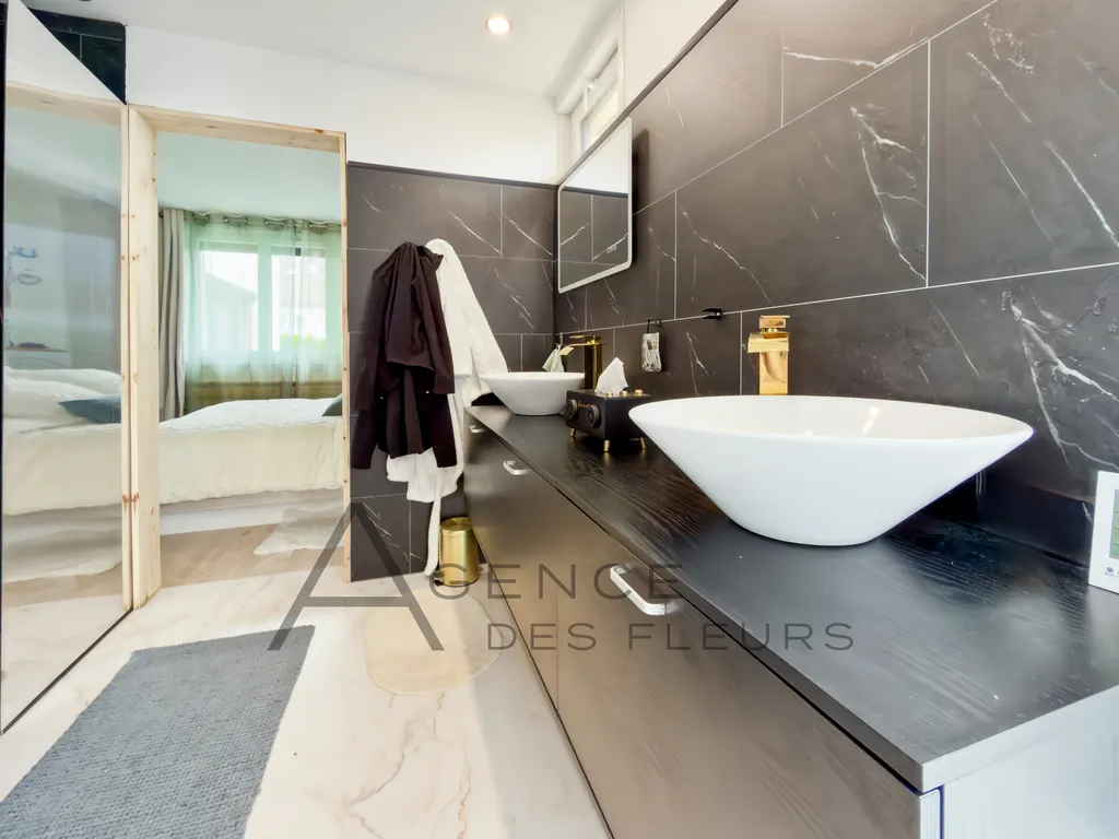 A vendre, maison de 130 m² édifiée sur 608 m² de terrain sur la commune de CAUDEBEC LES ELBEUF 76320