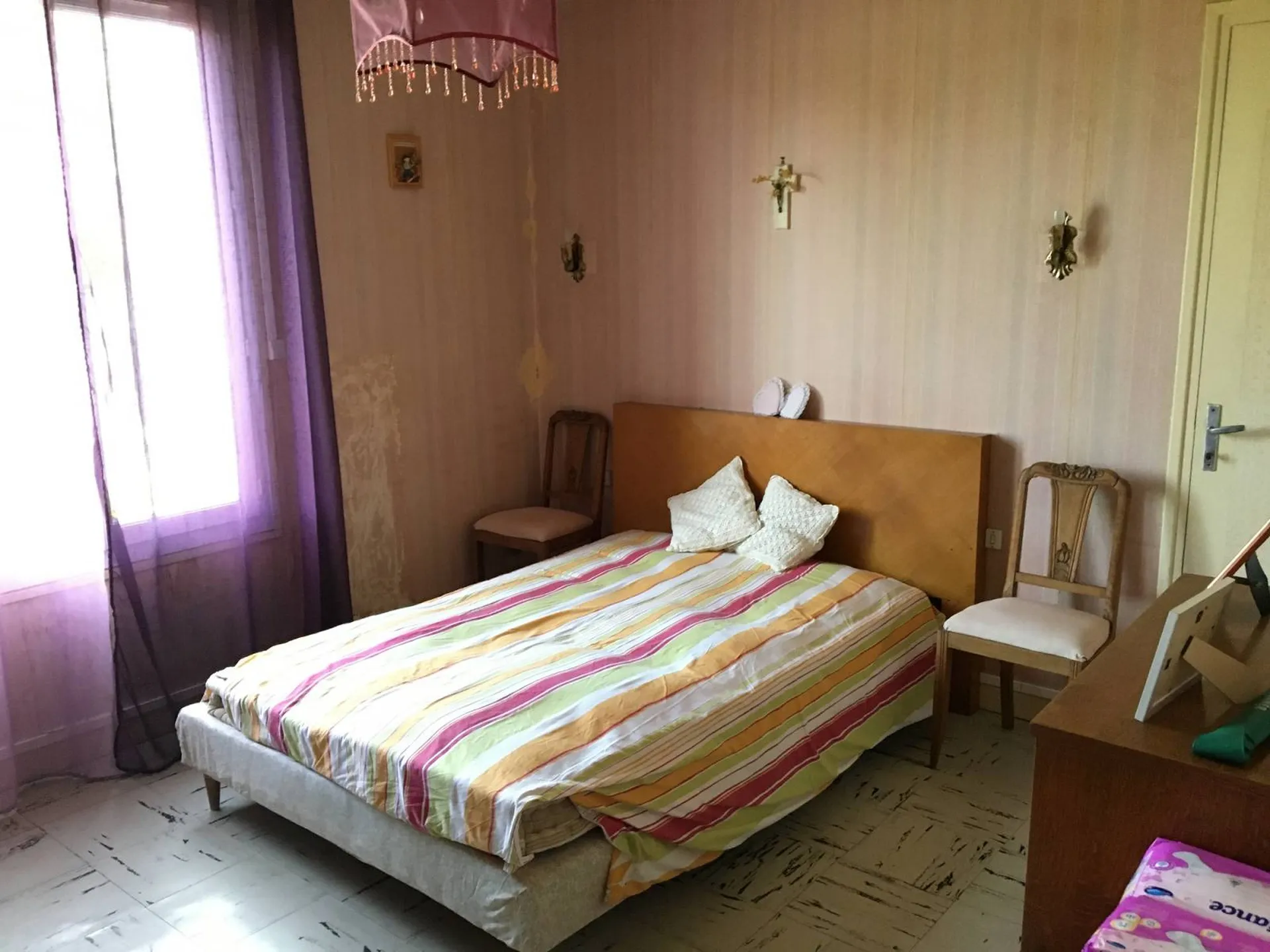 Maison individuelle, à vendre sur Vatteville-la-rue , sur 6972m² de terrain avec dépendances