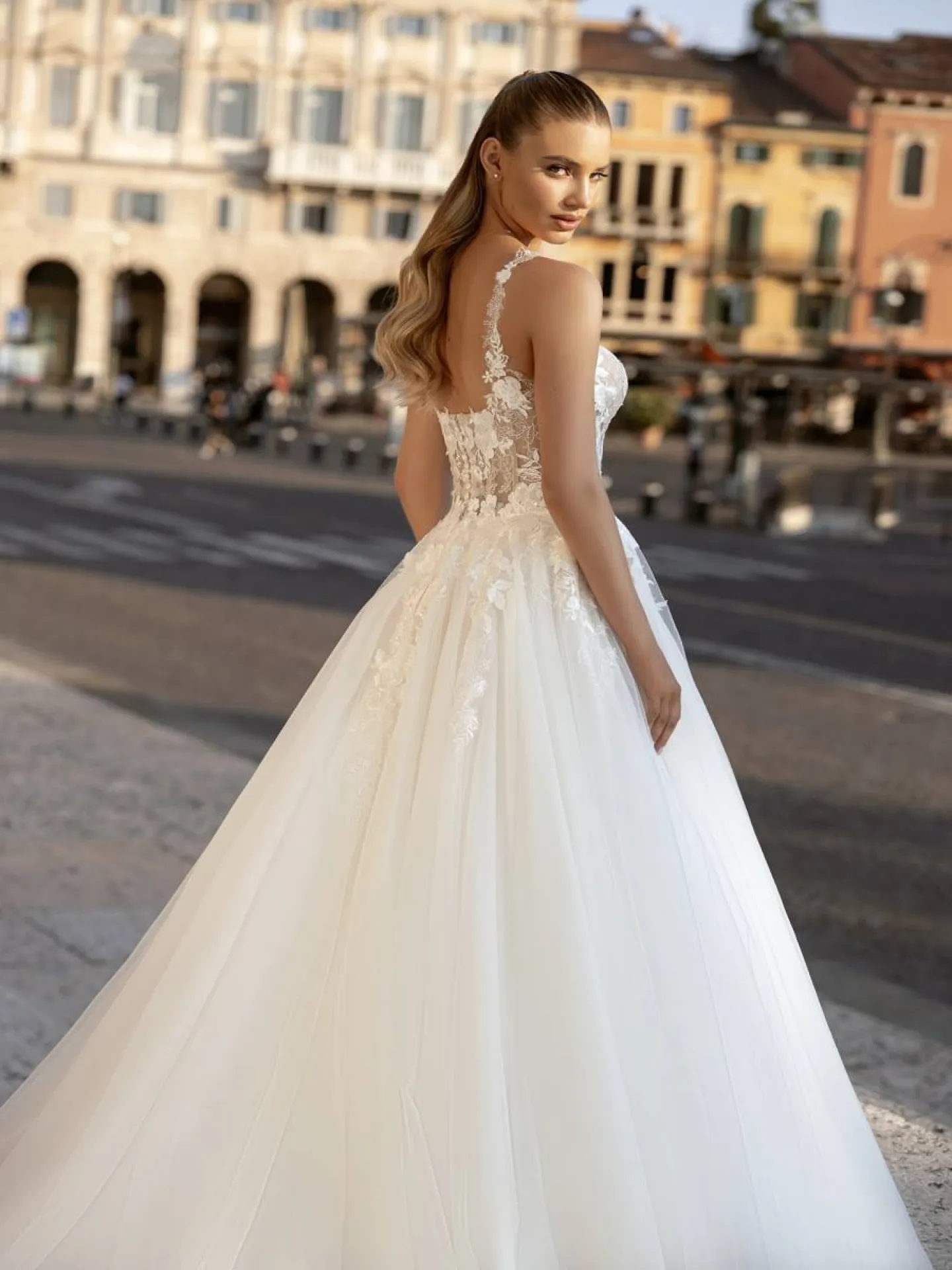robe de mariée bretelle fines