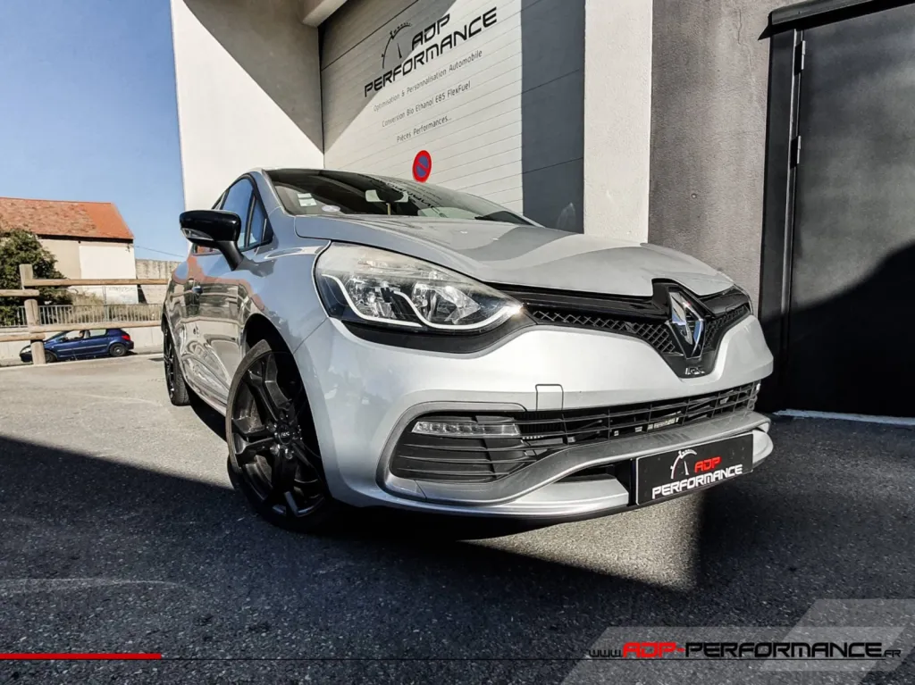 Installation Dump valve Forge Motorsport + Durite Rouge Forge Clio 4 RS 1.6 200 cv | ADP Performance