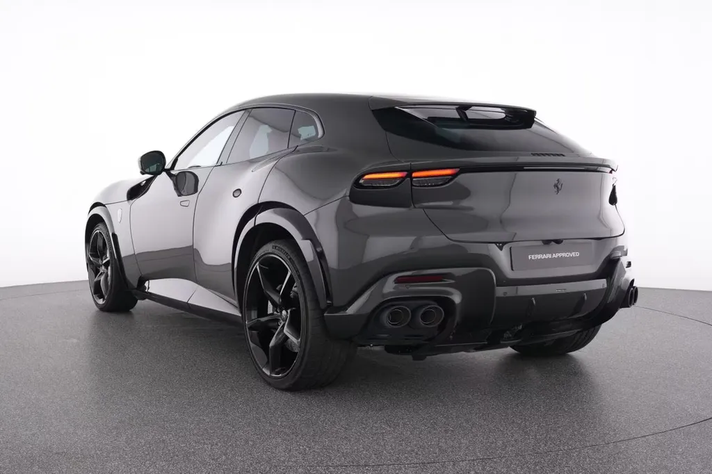 Ferrari Purosangue V12 profil latéral SUV Ferrari à Bordeaux