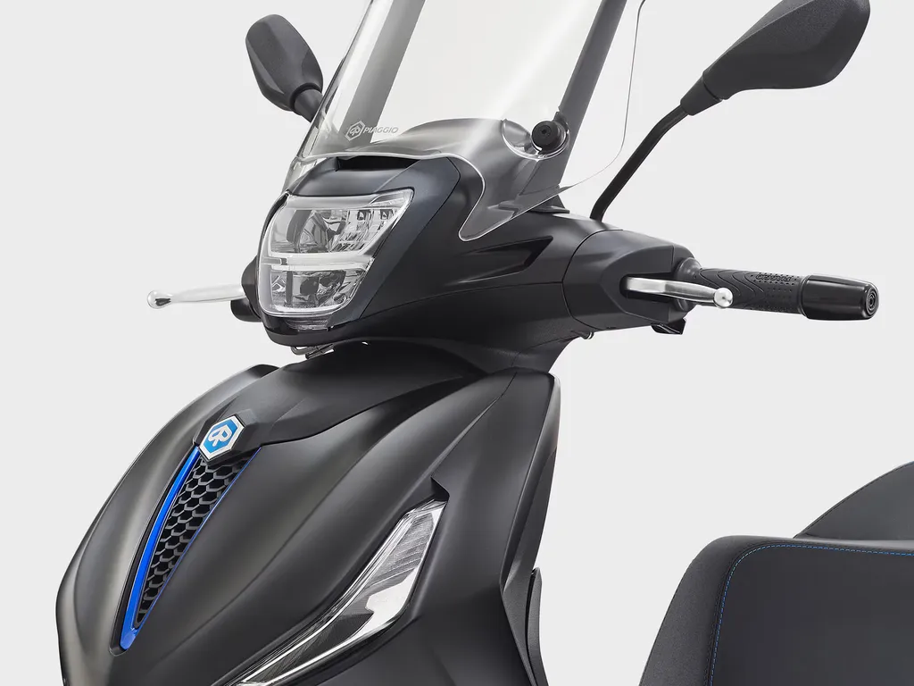 Piaggio Beverly : le scooter grandes roues polyvalent chez Azur Motos à Sanary-sur-Mer