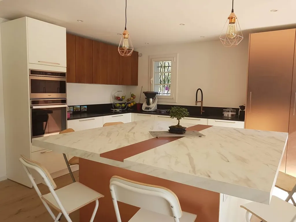 Travaux de rénovation avec architecte d'intérieur et agencement de maison sur Aubagne, proche de la Penne-sur-Huveaune