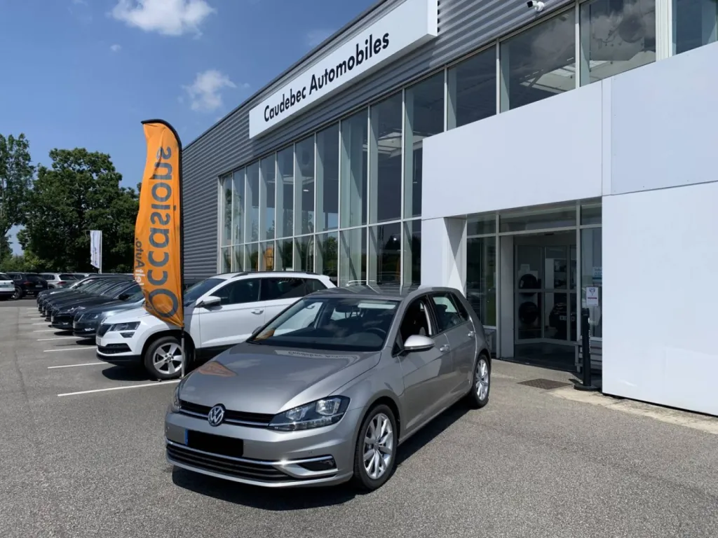 Volkswagen Golf d'occasion essence boite automatique proche de Dieppe