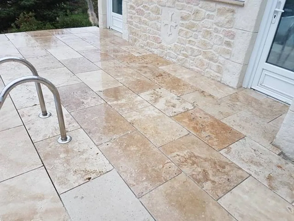 DALLES SUR PLOT TRAVERTIN BEIGE 2ND CHOIX MIX 