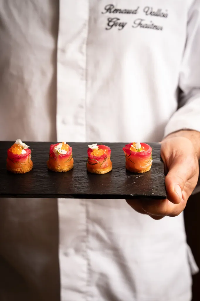 GIRY, traiteur cannois de renom, fait preuve d’un savoir-faire culinaire d’exception pour vos événements professionnels et privés de Monaco à Saint-Tropez.