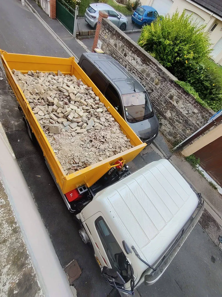 Enlèvement de gravats à domicile suite à démolition de bâtiment proche Octeville-sur-Mer