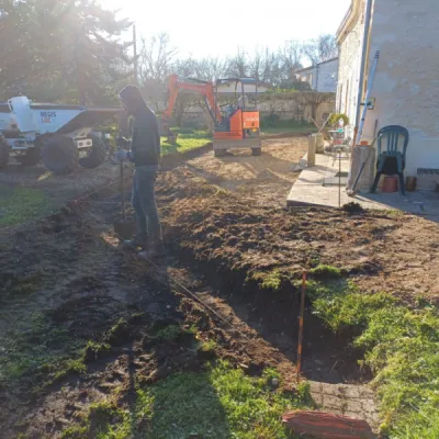  Terrassement et pose de pavés granit  sur la commune de la Brède :pour un parking durable et esthétique