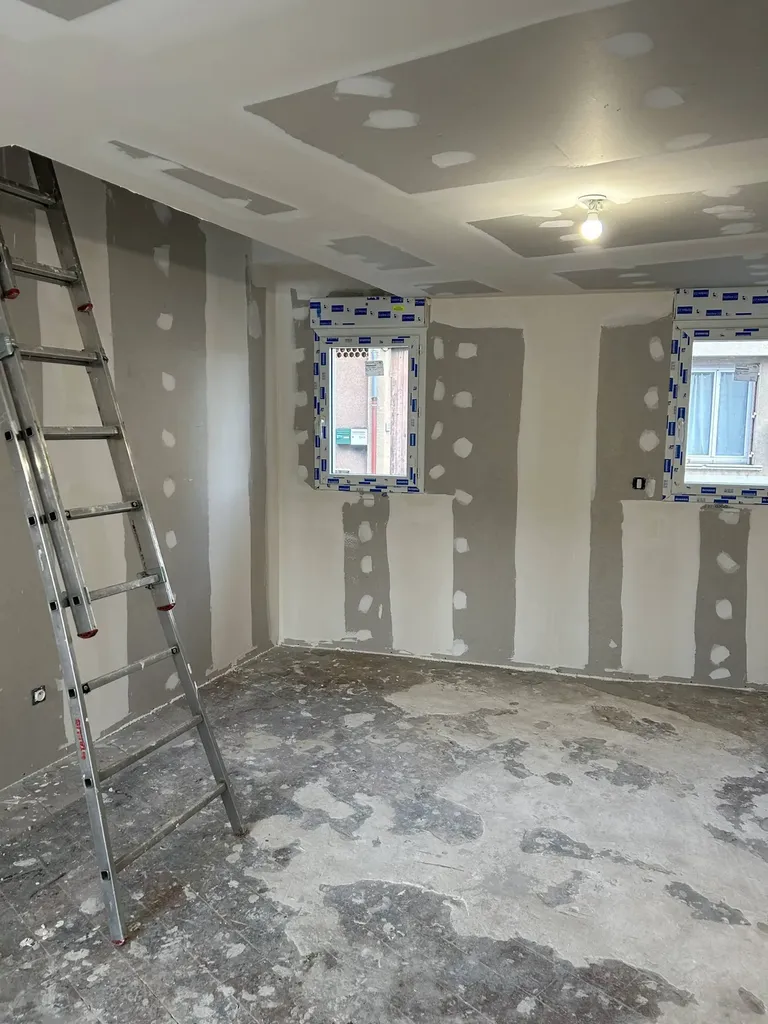 Isolation thermique intérieure (ITI) réalisée pour améliorer les performances énergétiques de la maison