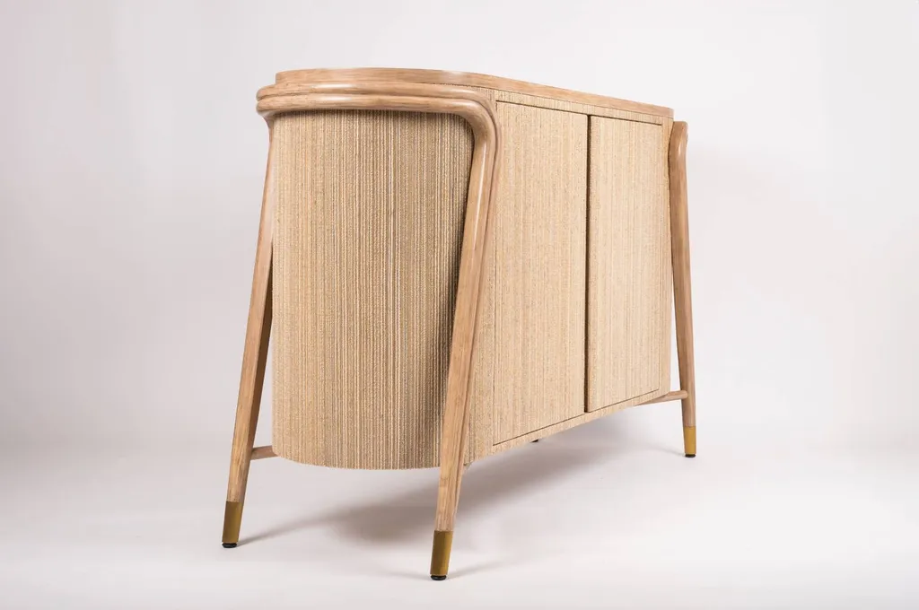 bahut en rotin deux portes à hyères dans le var 