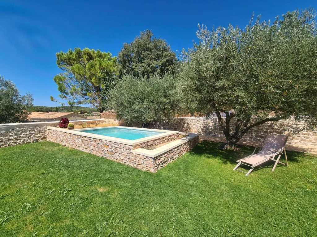 PAREMENT SB QUARTZITE ROUILLE / ROUSSILLON