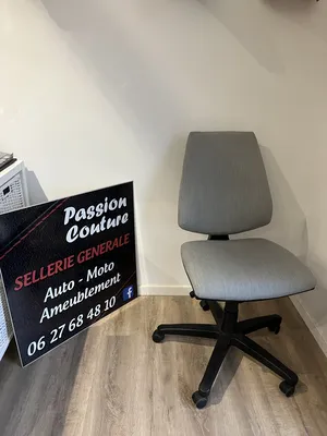 Réfection d’une chaise de Bureau à St Quentin de Baron 