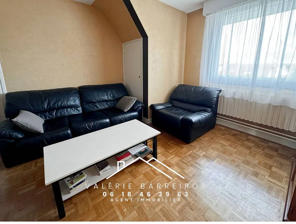 A vendre maison de 132 m² édifiée sur 666 m² de terrain sur la commune de CAUDEBEC LES ELBEUF 76320