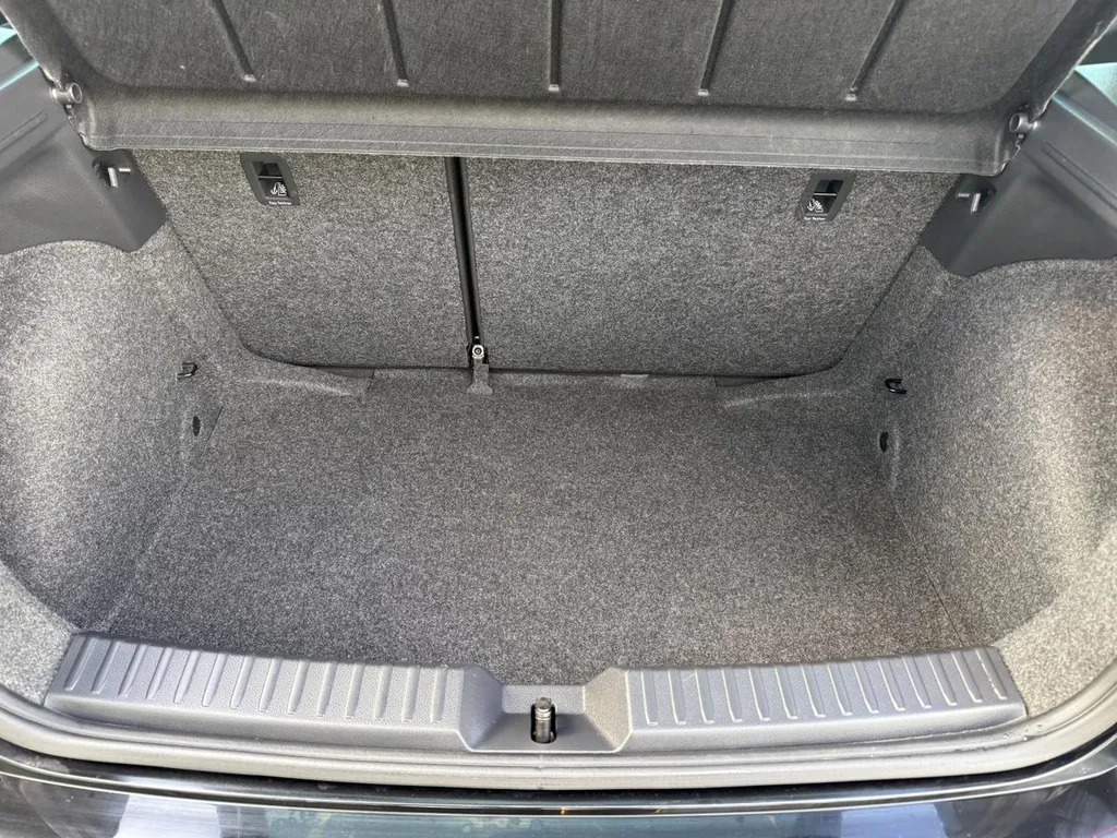 Achat SEAT IBIZA d'occasion à Le Havre : 1.0 TSI 115 DSG7 FR, faible kilométrage, garantie.