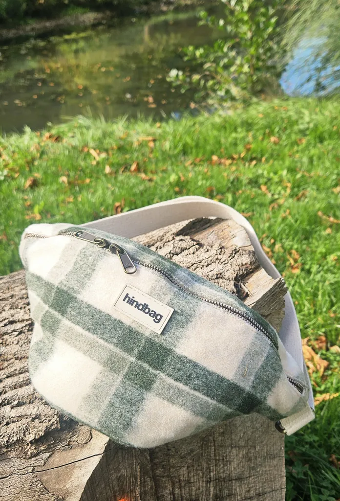 Sac banane Hindbag Olivia Tartan vert chez Evasion à Eu