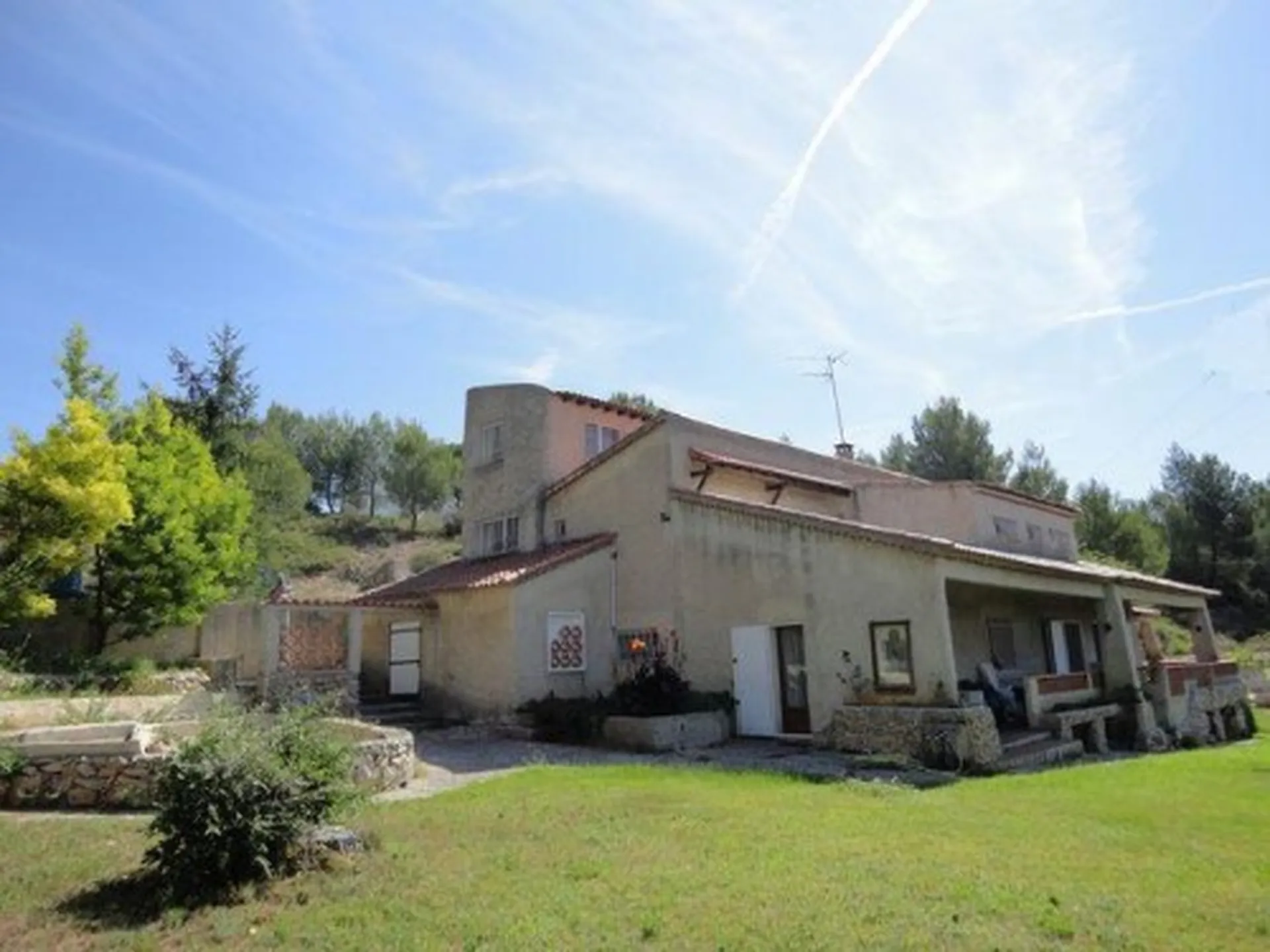 Maison à vendre Aubagne avec piscine avec vue dominante panoramique sur 6275m² par votre agence immobilière   