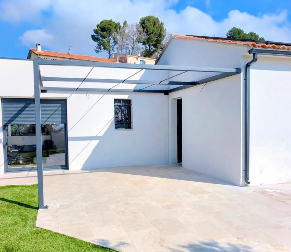 pergola acier sur-mesure à Eguilles