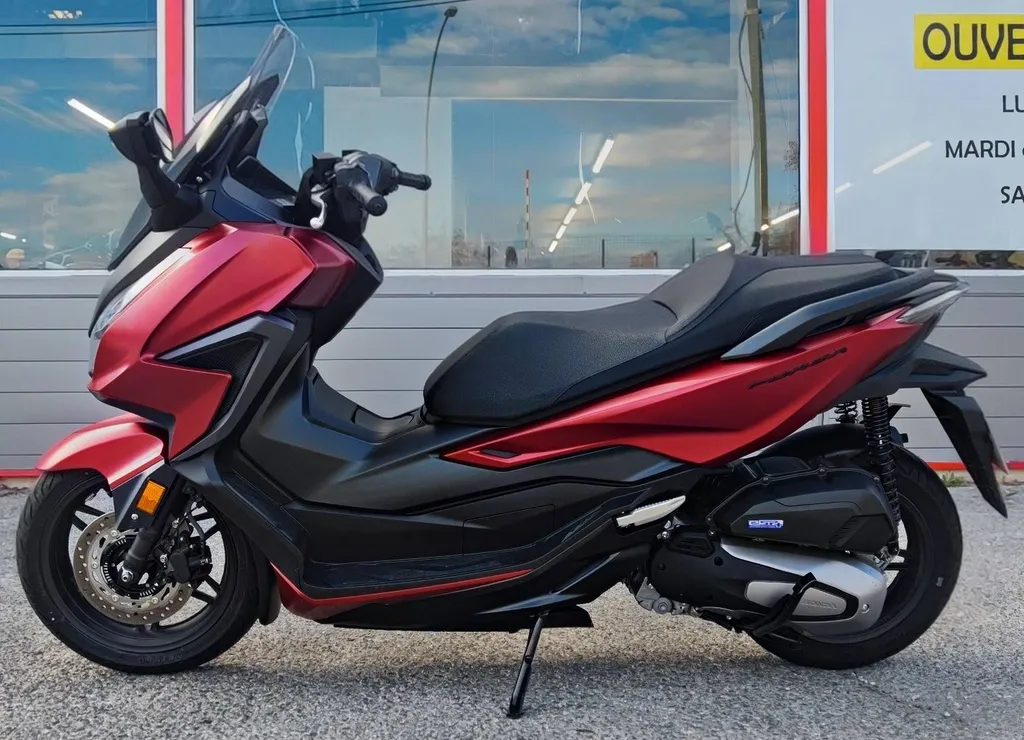 SCOOTER OCCASION HONDA FORZA 125 LA SEYNE SUR MER