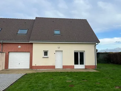 A vendre, maison jumelée d'un côté, en bon état général et située à Auberville la Campagne - Port Jérôme sur Seine