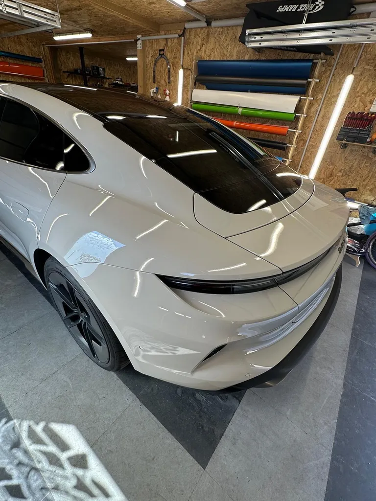 PPF brillant complet - Porsche Taycan 