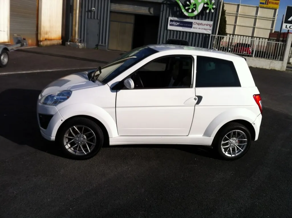 Voiture sans permis Occasion Aix en Provence LIGIER Ixo Meta Année 2012