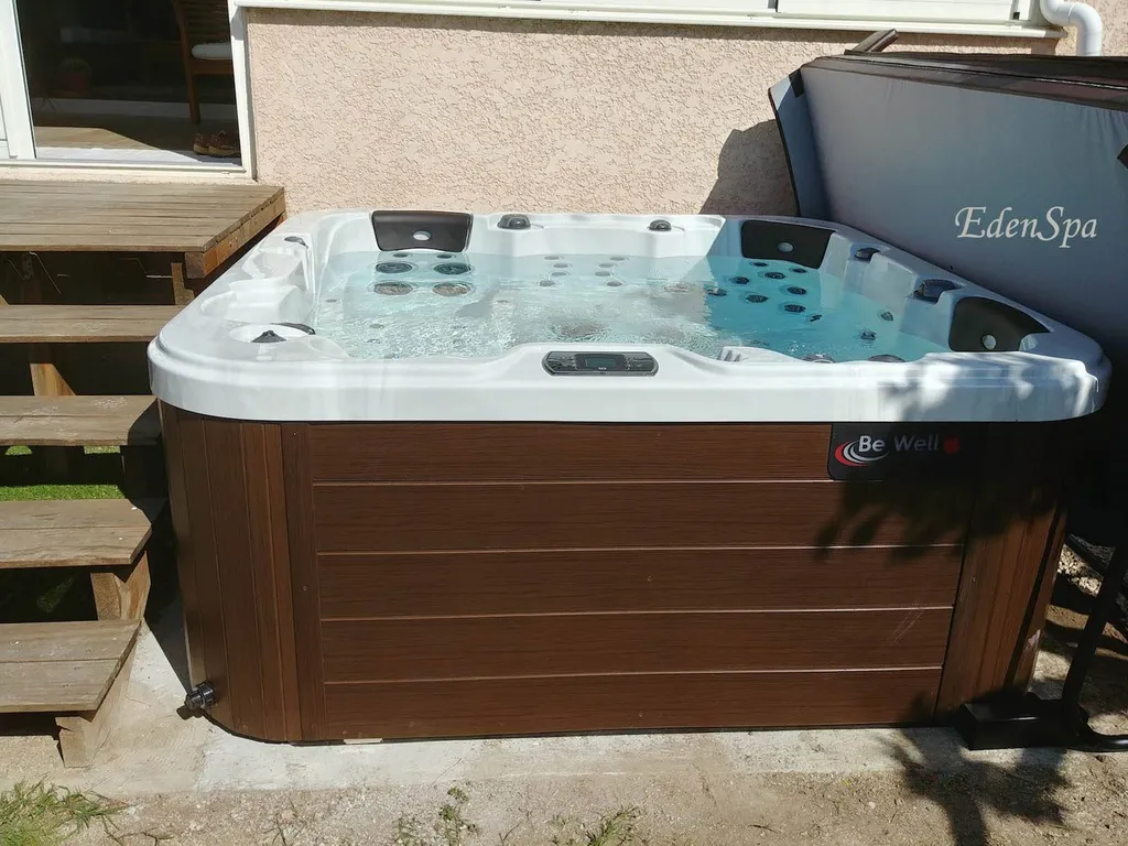 spa haut de gamme 2 places allongées a Marseille