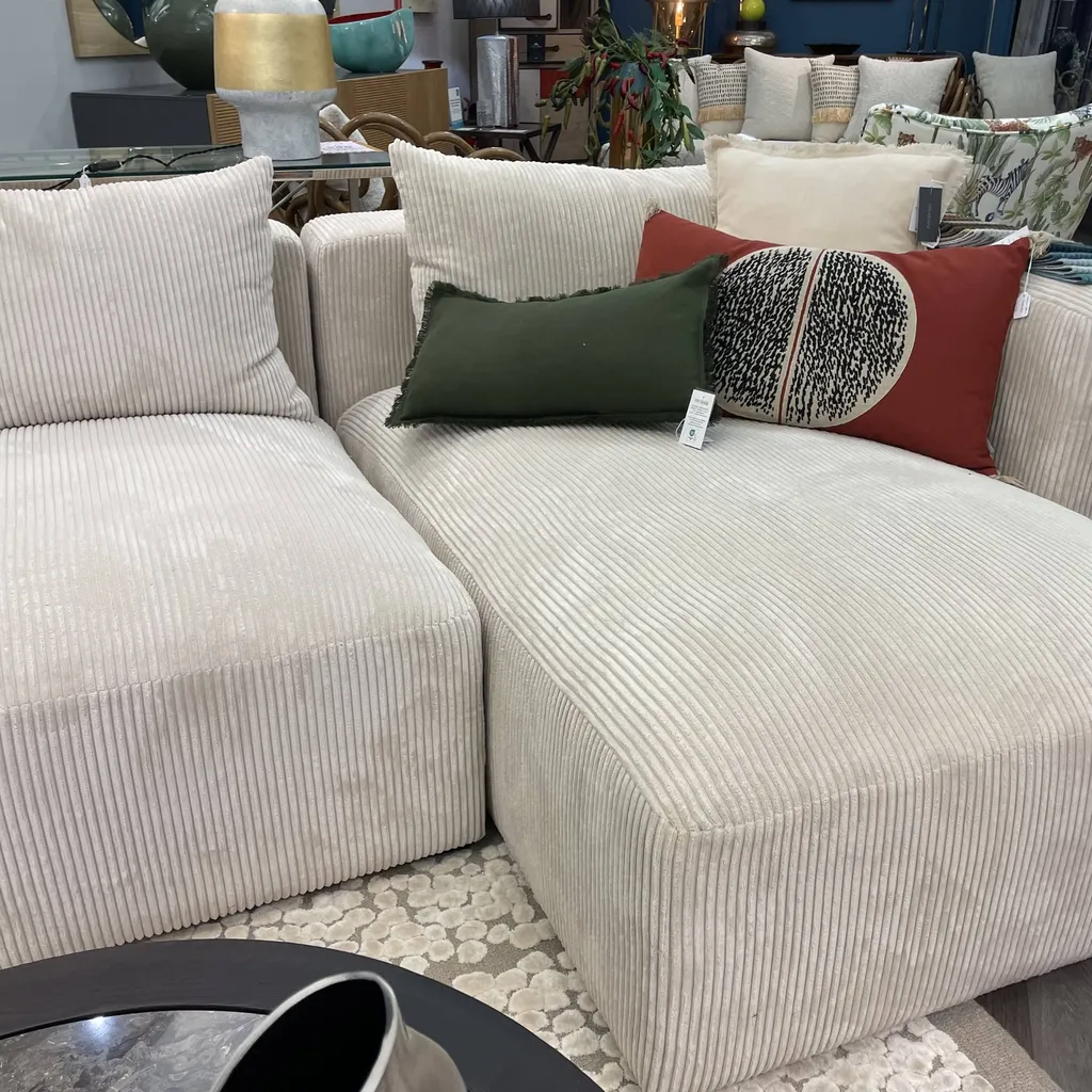 canape modulable avec méridienne beige à Hyères près du Pradet