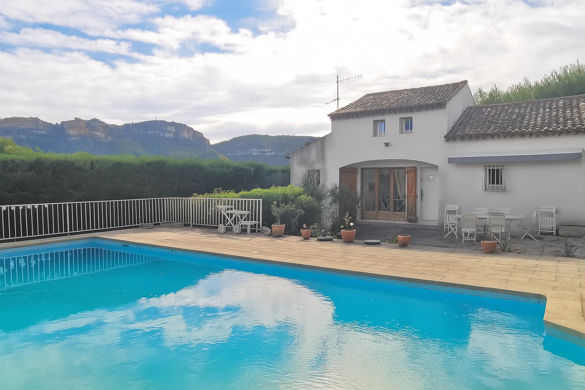 Cassis maison à vendre avec piscine