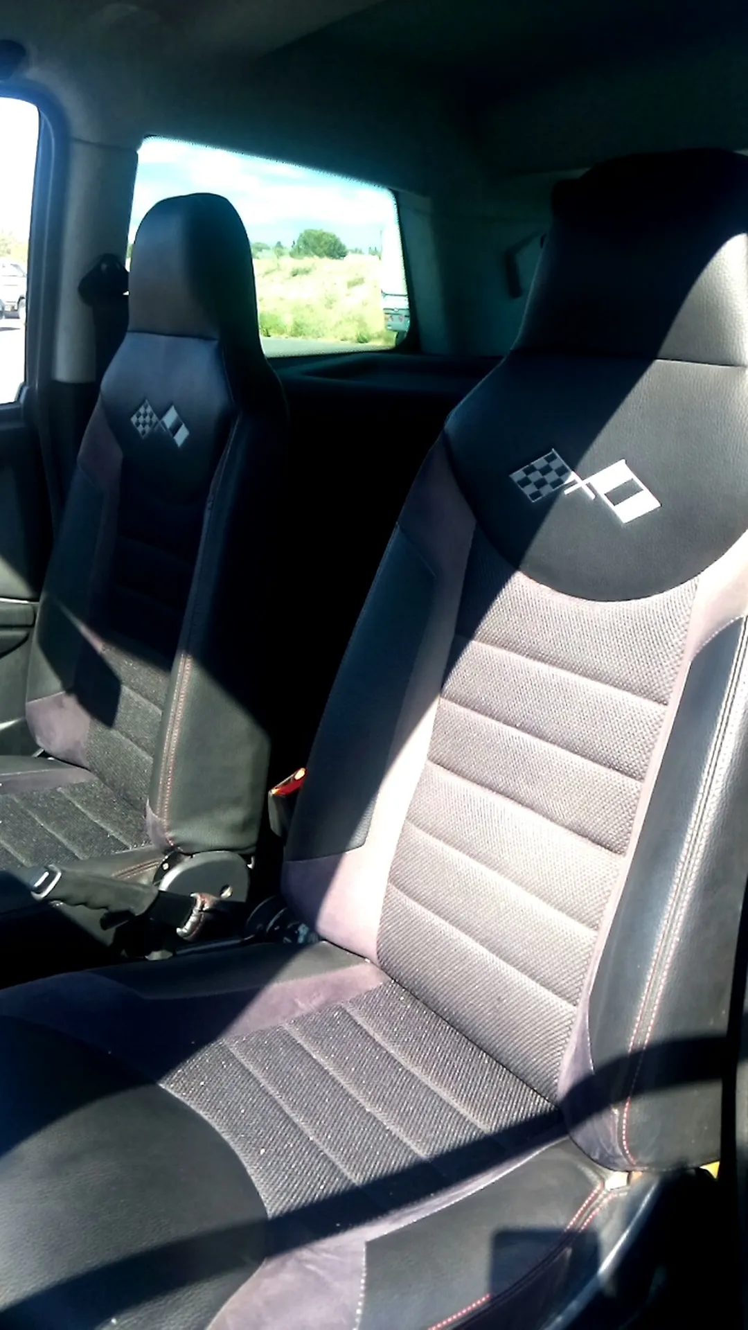 Voiture sans permis Plan de Campagne Ixo Treck DCI 