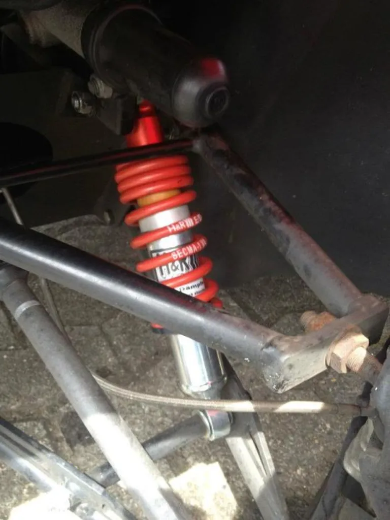 Nouveauté : kit de suspension H&R pour le Secma F16