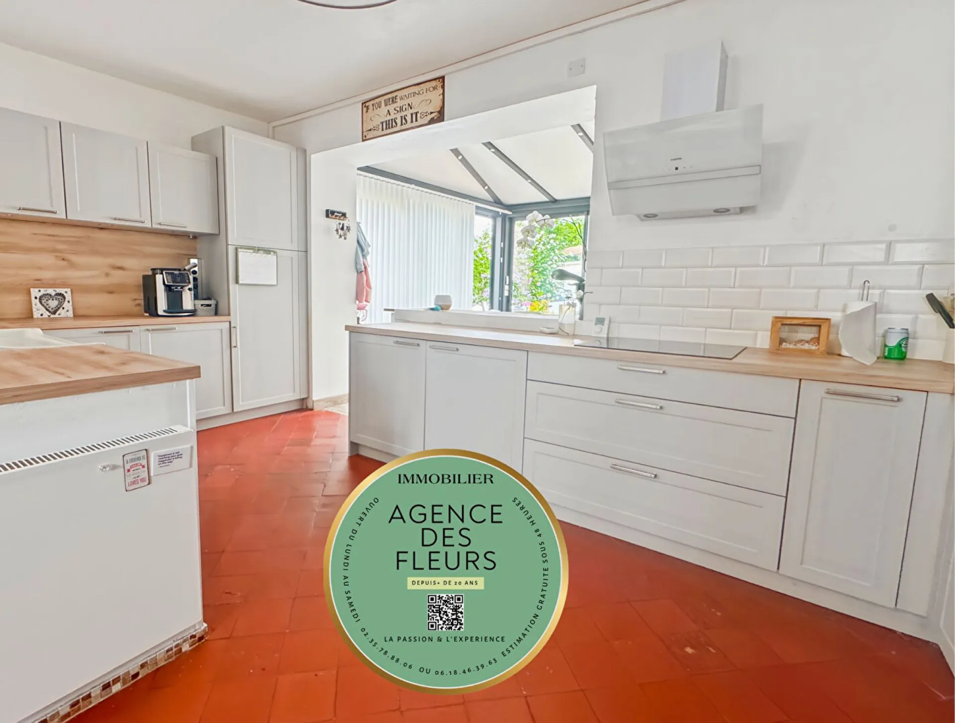 A acheter maison - 5 pièces de 108 m2 édifiée sur 359 m² de terrain clos arboré sur la commune de TOURVILLE LA RIVIERE 76410