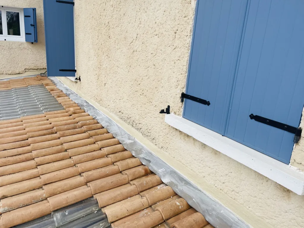 Solin en plomb avec enduit de finition sur Aix en Provence