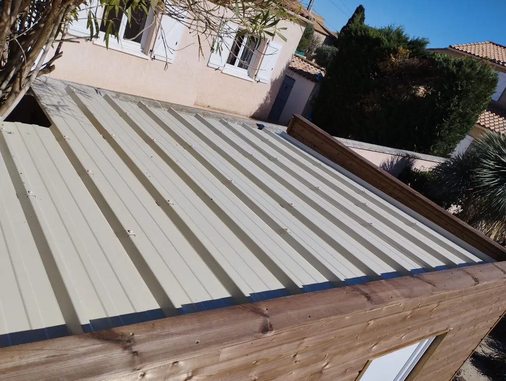 toiture en bac acier avec une pente douce 