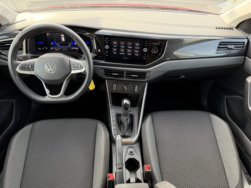 Volkswagen Polo d'occasion à prix attractif chez votre concessionnaire proche du Havre, vente de véhicules révisés Normandie