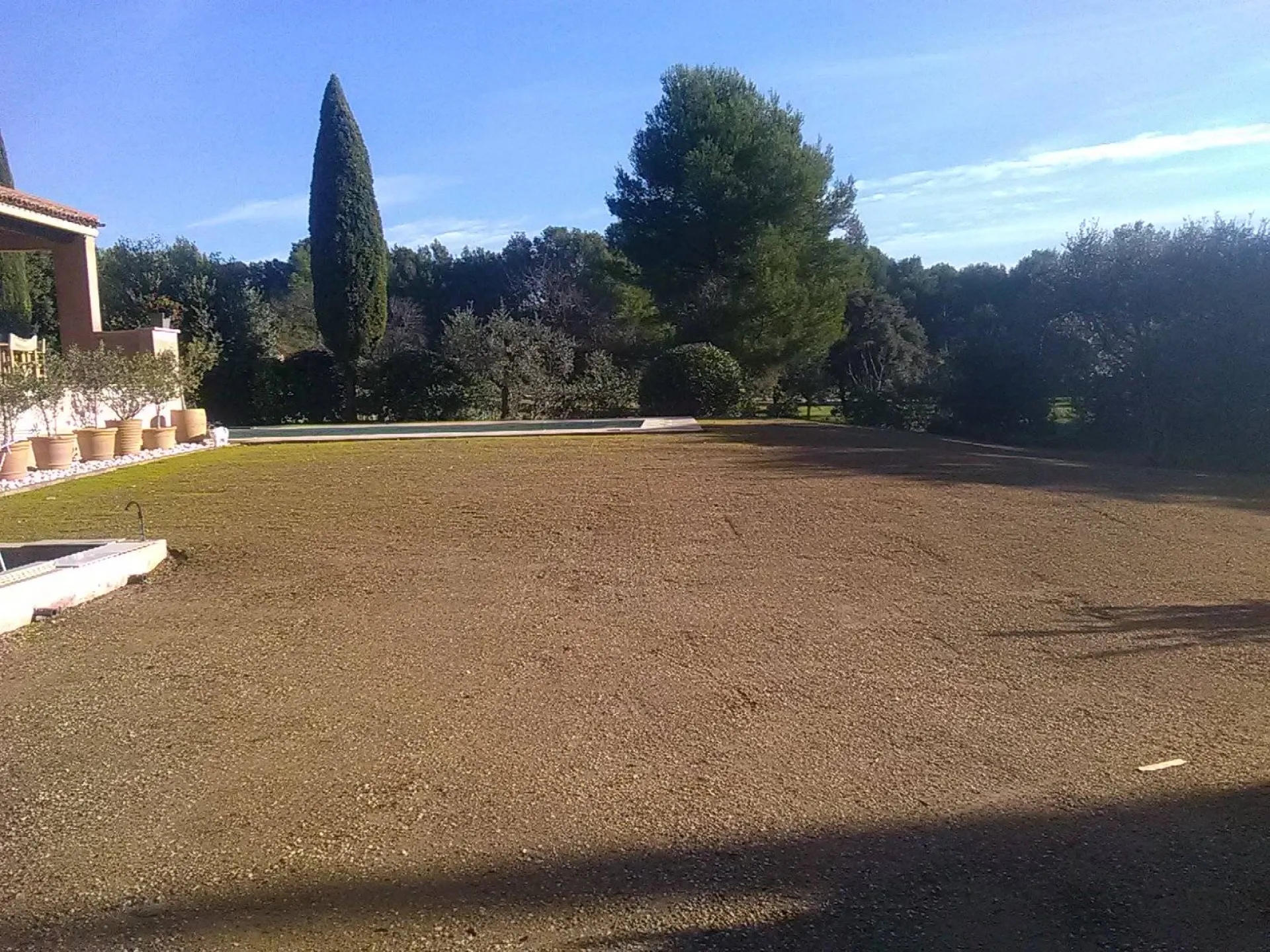 Pose gazon par paysagiste à Velaux