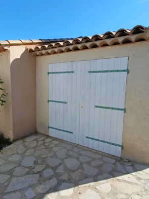 Porte de garage battante en CTBX